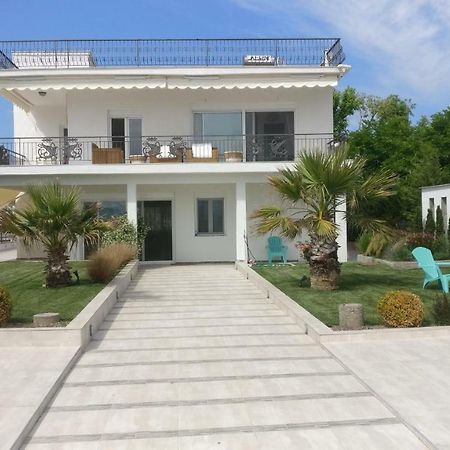 Marry'S House Villa Karianí Exterior photo